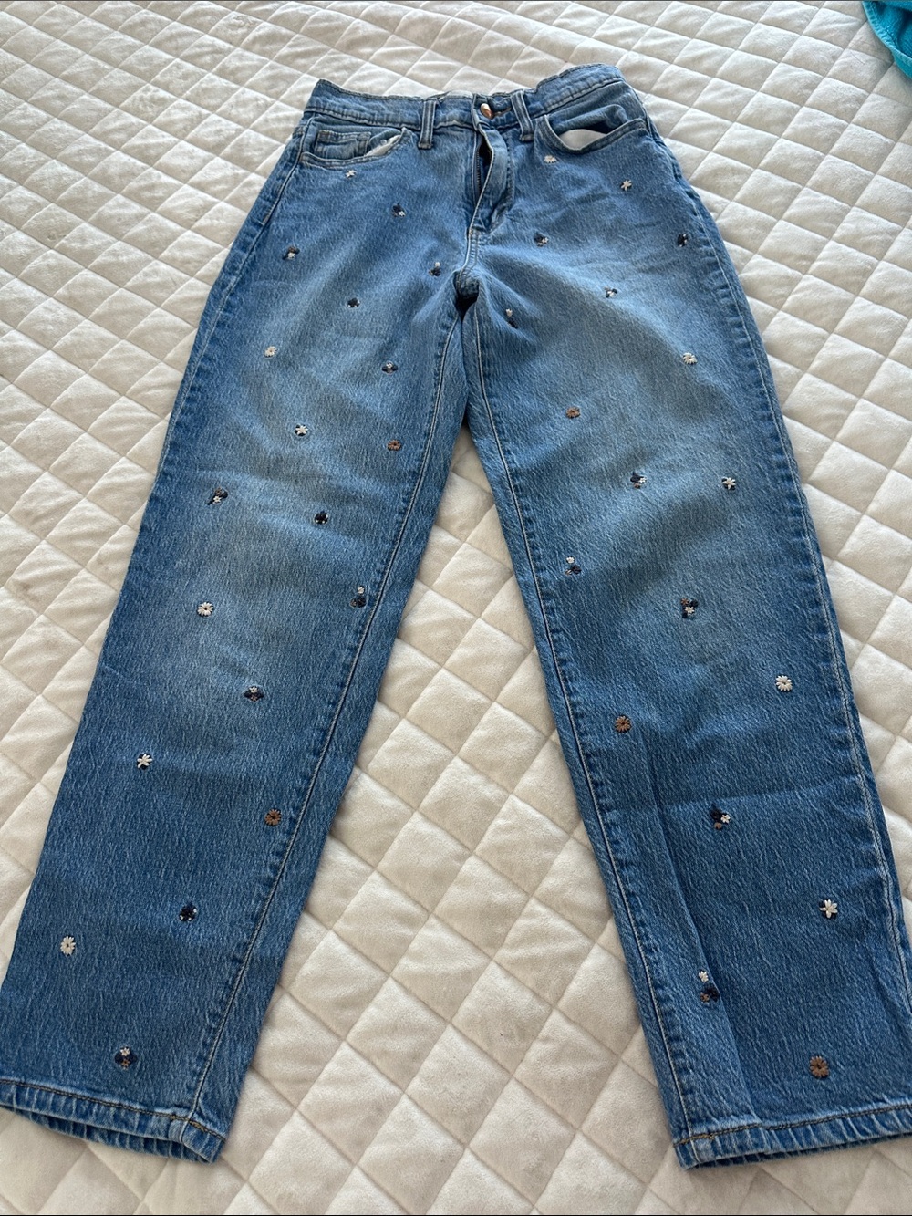 Universal Thread Medium Blue Straight-Leg Jeans with Sequin Embellishments